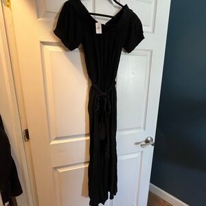 NWT Old Navy Off The Shoulder Jumpsuit Crinkle Tie Belt Wide Leg Black, Size M